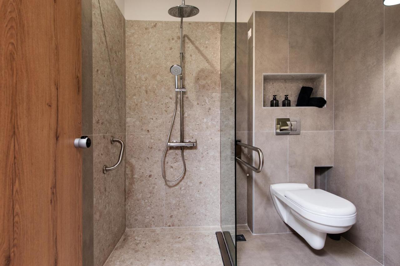 Del Mare Suites Glifa  Bagian luar foto